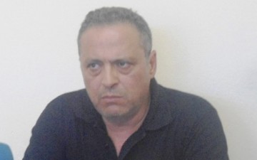 Ξέφραγο αμπέλι παραμένουν οι παραλίες