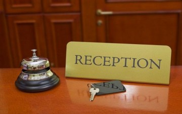 Ρεπορτάζ για τον «Γολγοθά» των ξενοδοχοϋπαλλήλων της Ρόδου στον Κυριακάτικο Ριζοσπάστη
