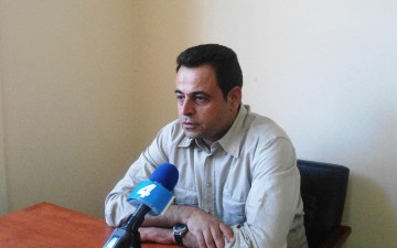 Διαφωνεί ο Σαντορινιός με τις παραιτήσεις των στελεχών του ΣΥΡΙΖΑ