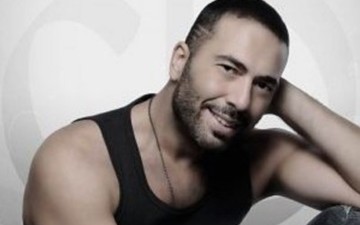 Βαλάντης για Πάριο: δεν μπορεί να είναι ο μεγαλύτερος τραγουδιστής λόγω της βιολογικής φθοράς 