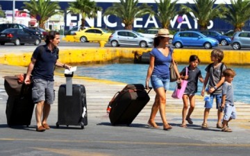 ΤτΕ: Αύξηση 8,2% στις ταξιδιωτικές εισπράξεις το α' εξάμηνο 