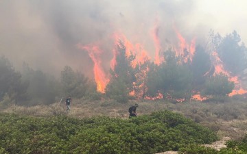 «Πολύ ακριβό το τίμημα του τουρισμού  από τις πυρκαγιές»