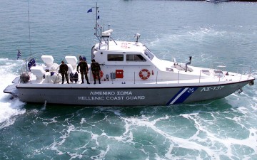 Σκάφος του Λιμενικού εγκαθίσταται στη Σύμη μαζί με τέσσερις άνδρες των ειδικών δυνάμεων