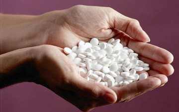 Συνελήφθησαν δύο άτομα στην Κάρπαθο που είχαν στην κατοχή τους ναρκωτικά χάπια