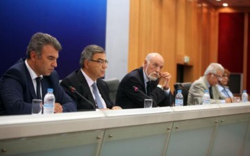 Στόχος της κυβέρνησης η αποσυμφόρηση των νησιών