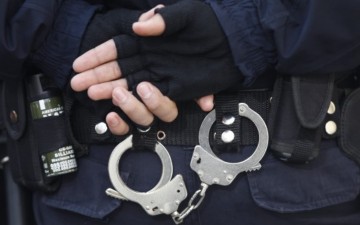 Δύο συλλήψεις στη Ρόδο, για κλοπή τσάντας από όχημα