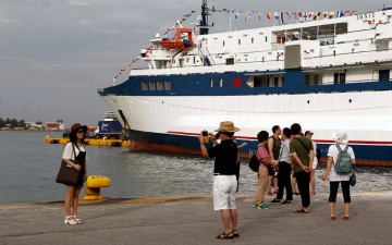 Αυξάνονται οι «πειρατές» του τουρισμού