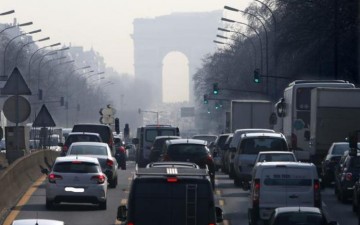 Σύννεφα καυσαερίων εκπέμπουν όλα  τα πετρελαιοκίνητα αυτοκίνητα της Ρόδου
