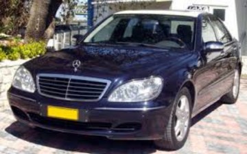 Ενοχλήθηκε ταξιτζής και έκανε... ολόκληρη ιστορία για το τρενάκι στις Πεταλούδες