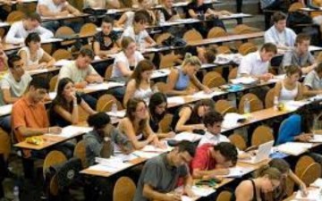 Πέντε υποτροφίες από το Ίδρυμα Ανδρέας Διακομιχάλης