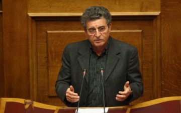 «Απειλεί» να καταψηφίσει το πολυνομοσχέδιο ο Ηλίας Καματερός