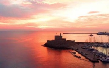 Βίντεο: Δείτε την υπέροχη Ρόδο μας από ψηλά