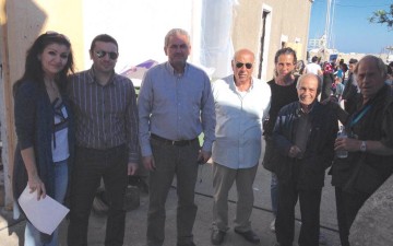 Οι "κολασμένοι της Γης"  και τα "Μελίσσια" της Ρόδου