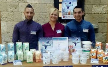 Ιδιαίτερα επιτυχημένη η εκδήλωση της "ΝΕΟ ΡΟΔΟΓΑΛ" στο "Καφέ Ωβέρνη"