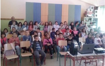 To Λογοτεχνικό Κέντρο στο δημοτικό σχολείο Καλαβαρδών