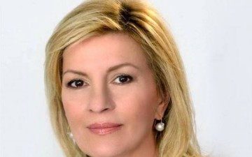 Η Άννα Ζωάννου ευχαριστεί τα μέλη του ΚΑΠΗ Ρόδου