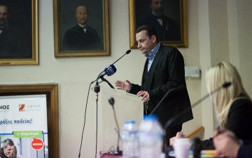 Στην παρουσίαση του πρώτου δωρεάν on line Οικουμενικού Σχολείου μίλησε ο Επικεφαλής της ΓΓΑΕ Μιχάλης Κόκκινος 
