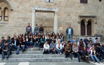 Ξενάγηση του ΚΔΑΠ-ΜΕΑ Ρόδου και φοιτητών του Πανεπιστημίου Αιγαίου στο Παλάτι του Μεγάλου Μαγίστρου