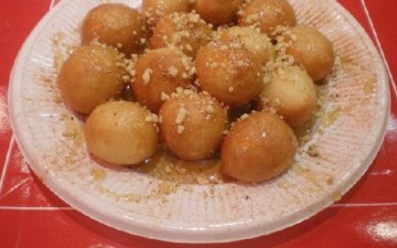 Λουκουμάδες στο Νισύρικο σπίτι