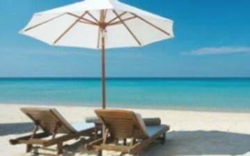 Ο Βασιλιάς (τουρισμός) δείχνει δυνατός,  αλλά παραμένει γυμνός…