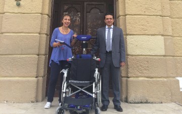 Αναπηρικό αμαξίδιο  προσέφερε η Περιφέρεια Νοτίου Αιγαίου