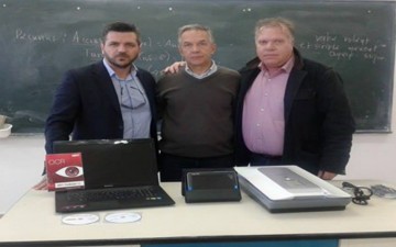 Παραδόθηκε στο ΓΕΛ Σορωνής εξοπλισμός σε μαθητή με αισθητηριακή αναπηρία όρασης