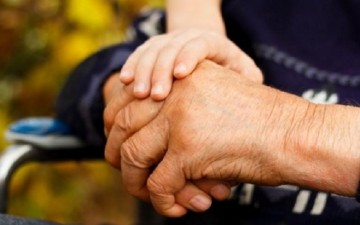 Οι αρνητικές σκέψεις για τα γηρατειά αυξάνουν τον κίνδυνο για Αλτσχάιμερ