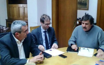 Κίνητρα σε γιατρούς για να υπηρετήσουν στα νησιά