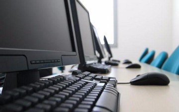 Κάλυμνος: Έκλεψε υπολογιστές απο σχολείο και εξαφανίστηκε!