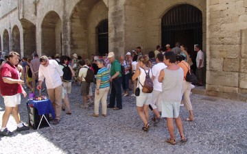 Αύξηση 4,3% στις αφίξεις και 2,2% στις διανυκτερεύσεις