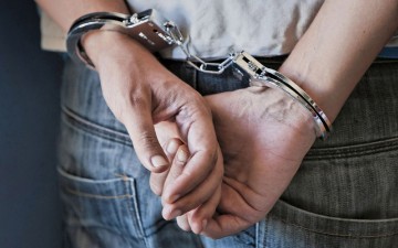 Δικάζονται δύο για απόπειρα απόδρασης