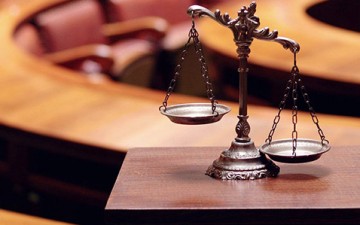 Στο εδώλιο πάνω από 250 ροδίτες για χρέη στο δημόσιο και ακάλυπτες επιταγές