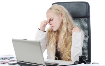 Ψηφιακή κόπωση των ματιών: Πώς επηρεάζει την υγεία σας
