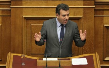 Μάνος Κόνσολας: «Διπλή εξεταστική για τους φοιτητές επί πτυχίω. Έστω και αργά η κυβέρνηση έπραξε το αυτονόητο» 