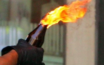 Στο εδώλιο τέσσερις φοιτητές  που κατείχαν βόμβες μολότοφ