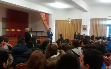 Επίσκεψη του αντιδημάρχου Παιδείας στο Γενικό Λύκειο Ιαλυσού