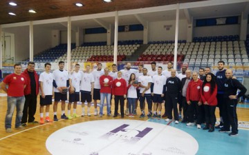 Εθελοντές δότες μυελού των οστών παίκτες και προπονητές του Κολοσσού