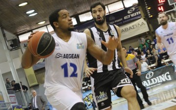 Ο Στρόμπερι πήρε την μπουκιά από το στόμα του Ρέλεφορντ!