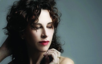 Η Ελευθερία Αρβανιτάκη  στο Ραδιόφωνο Λυχνάρι