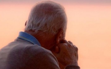 Xτύπησαν και φίμωσαν ηλικιωμένο στο Φαληράκι