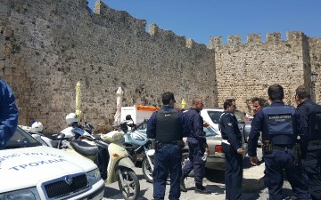 Ροδίτης ανέβηκε στα τείχη της Παλιάς Πόλης και απειλούσε να αυτοκτονήσει!