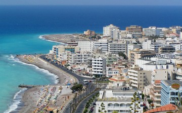 Ομοσπονδία Επαγγελματιών Βιοτεχνών: Σάκος του μποξ τα νησιά μας