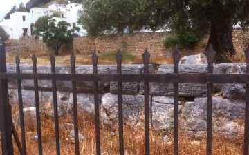 Πόσα είπαμε εισπράττει η Αρχαιολογική Υπηρεσία από τη Λίνδο;