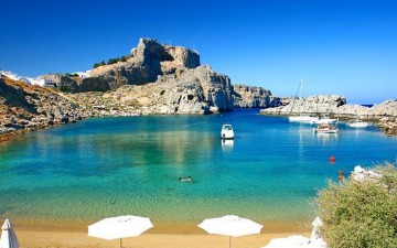 H Ρόδος στο top 5 των ελληνικών νησιών για οικογενειακές διακοπές