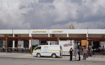 Περικοπές στα αεροπορικά  δρομολόγια στα μικρά νησιά