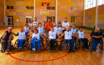 Οι τέσσερις «μνηστήρες» του τίτλου στο πρωτάθλημα μπάσκετ με καρότσι