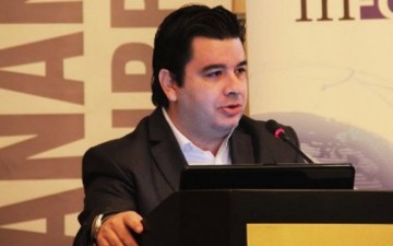Σε think tank  ο Ηλίας Καραβόλιας
