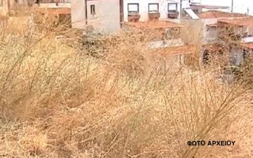Κίνδυνος πυρκαγιάς από τα ακαθάριστα οικόπεδα στη Ρόδο