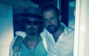 «Πανικός» από τις φήμες ότι ο Johnny Depp βρίσκεται στη Λίνδο!