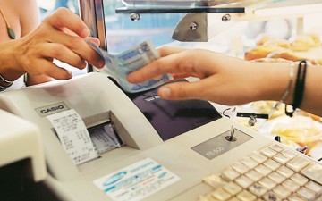 «Σαφάρι» ελέγχων σε επιχειρήσεις της Ρόδου από εφοριακούς